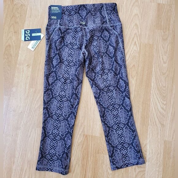 DSG Performance High Rise Capris XS - Picture 6 of 12